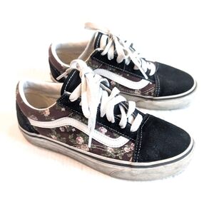 VANS Black Suede And Floral Sneakers Skate Shoes Size 3.5 Kids